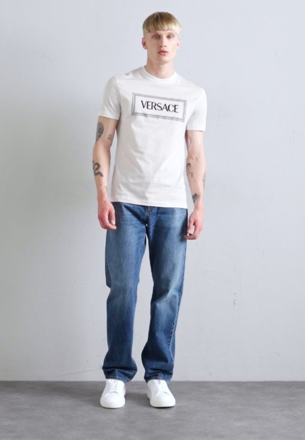COMPACT LABEL LOGO  - Print T-shirt4