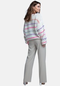 Fobya - Sweter