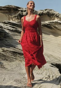 Love & Roses MIDI REGULAR FIT - Nappali ruha - red