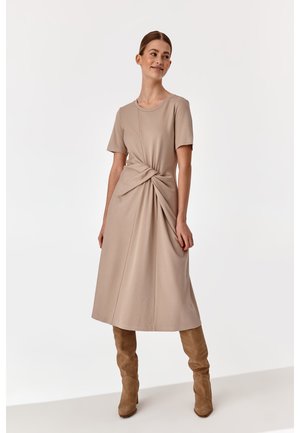 Jumper dress - beige