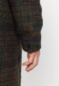 REVOLUTION Mantel - darkgreen