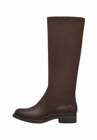 Botte haute en cuir marron et en daim, avec un bout rond, un talon plat et un détail de couture minimal le long de la semelle.