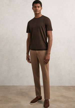 Reiss, REGULAR FIT - BLESS CREW NECK - Základné tričko - coco brown