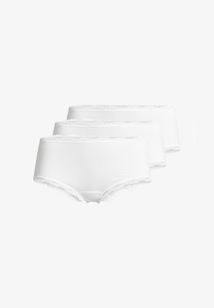 Trois culottes en coton blanches pour femmes avec bordure en dentelle à la taille et aux ouvertures des jambes, disposées en rangée empilée.