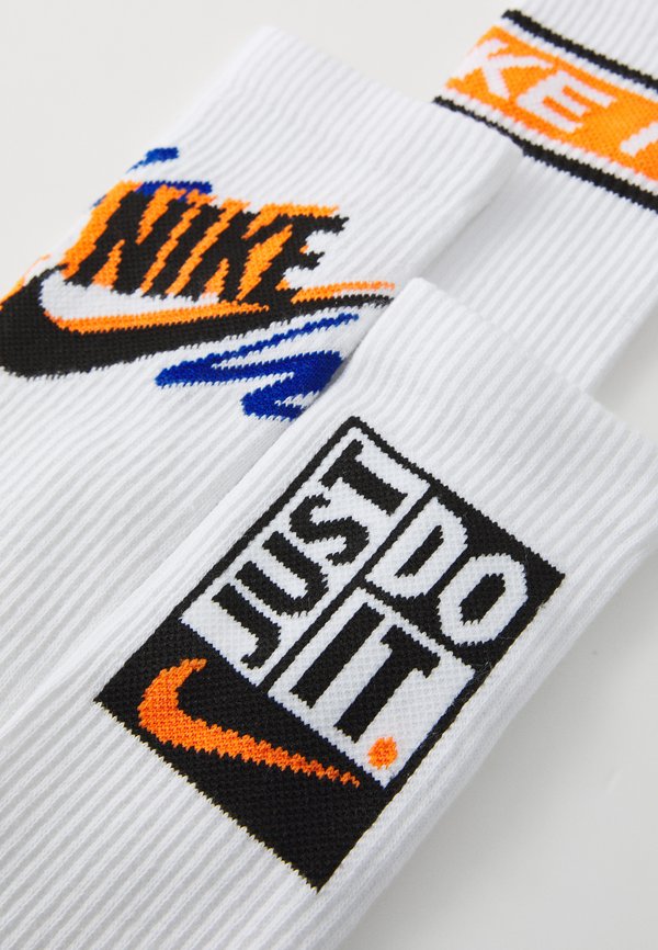 CREW UNISEX 3 PACK - Sports socks2