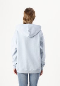 Tommy Hilfiger OUTLINE FLAG HOODIE - Sudadera - ice blue heather