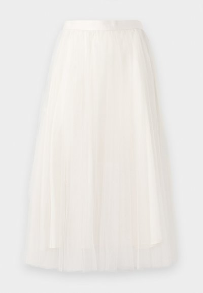 Witte tule midi-skirt met een zachte textuur en een geraffineerde tailleband, met gelaagde plooien die een vloeiende uitstraling creëren.