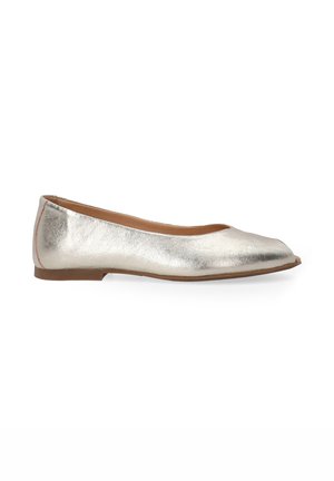 Metallic silver ballet flat with a rounded toe, minimalistic design, and a low heel. Smooth texture and solid color with no visible patterns.