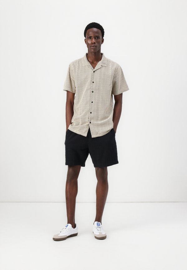 A&F Breezy Short - Shorts3