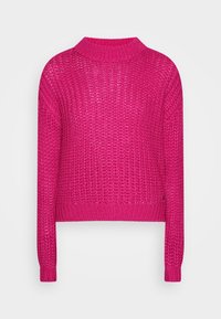 Vaaleanpunainen neulottu neulepaita, jossa on teksturoitu kuvio, korkea kaulus sekä resorit hihansuissa ja helmassa. Takakuvassa näkyy väljä istuvuus ja avoin neulos.