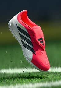 Valgt, lucid red/core black/footwear white