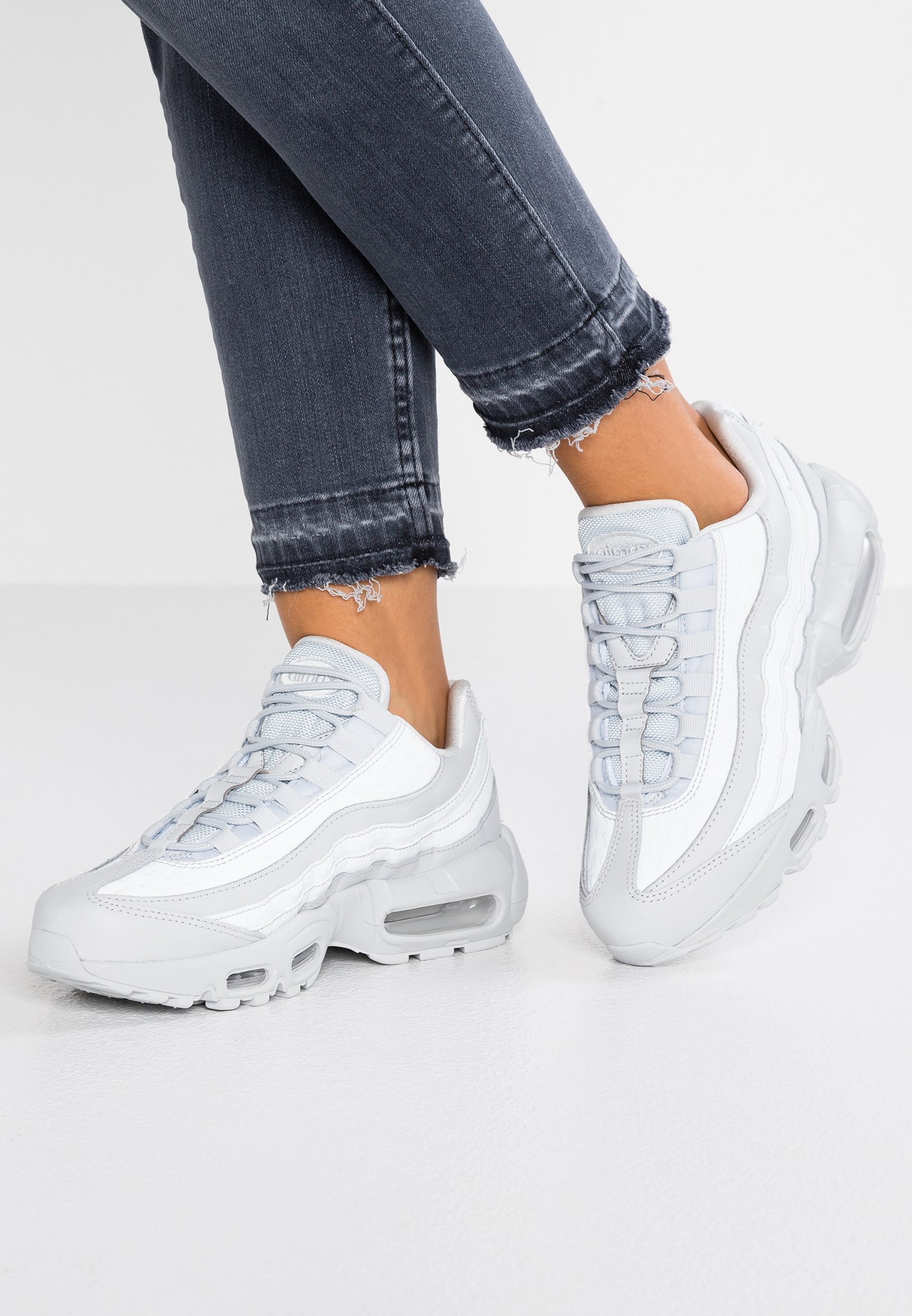 nike air max 95 lx pure platinum