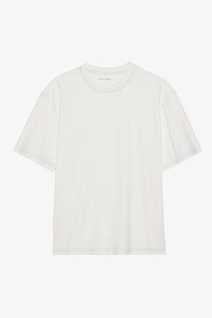 T-shirt branca em algodão com mangas curtas, decote redondo e detalhe de costura em contraste à volta do decote e das mangas.