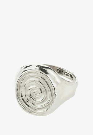 Sidabrinis žiedas su spiralės raštu, blizgančiu paviršiumi, tvirtu žiedo juosta ir prekės ženklo įrašu vidinėje pusėje.