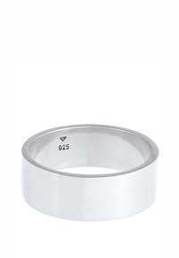 Hõbesõrmus laia kujundusega, sileda ja poleeritud viimistlusega, millel on ehtsust märkiv "925" tähis.