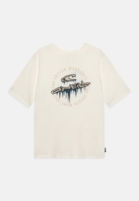 Unselected, snow white