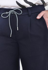 Navigazione Broek - blau