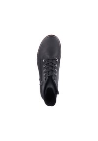Bottine en cuir noir avec œillets en métal, design à lacets, zip sur le côté, bout rond et semelle texturée.