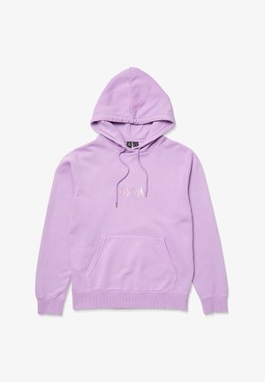 Sudadera morada con un bolsillo frontal, capucha con cordón y logo de "VOLCOM" bordado en blanco. Material suave y puños acanalados en las mangas.