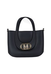 Borsa a mano in pelle nera con forma arrotondata, doppi manici e un grande logo ovale dorato sulla parte frontale. Texture liscia e design minimalista.