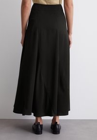 Marc O'Polo A-linjainen hame - black