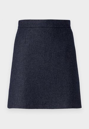 Donkerblauwe mini-jurk van textuurstof, met een nette tailleband en subtiele zijzakken. De zoom is recht en afgewerkt.