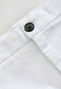 Niet geselecteerd, white