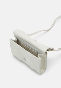 Calvin Klein LOCK QUILT MINI BAG - Torba na ramię