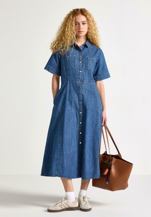 SHORT-SLEEVED - Vestito di jeans - denim