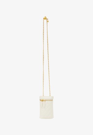 Witte gewatteerde mini tas met een gouden kettinghengsel, ritssluiting, decoratieve franjes aan de rits en een soepele textuur. Compacte en cilindrische vorm.