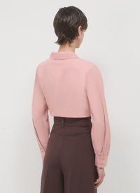 Calliope CROPPED CON PINCES - Camicia - rosa cipria