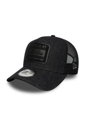 Casquette trucker noire en mesh avec une visière incurvée, écusson inscrit "Buffalo, NY New Era Established 1920" et sangle réglable.