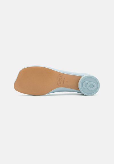 MM6 Maison Margiela BALLET SHOE - Sabrinas - baby blue