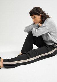 Next WIDE LEG - Kelnės - black  grey