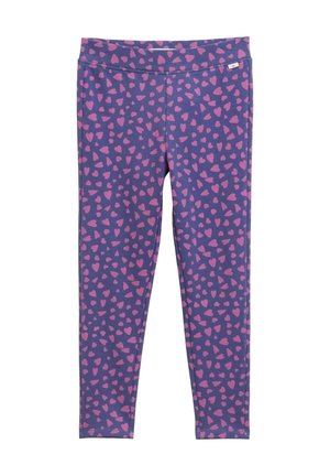 Leggings aus lila Stoff mit einem Muster aus verstreuten pinken Herzen. Glatte Textur, elastischer Bund und körperbetonter Schnitt.