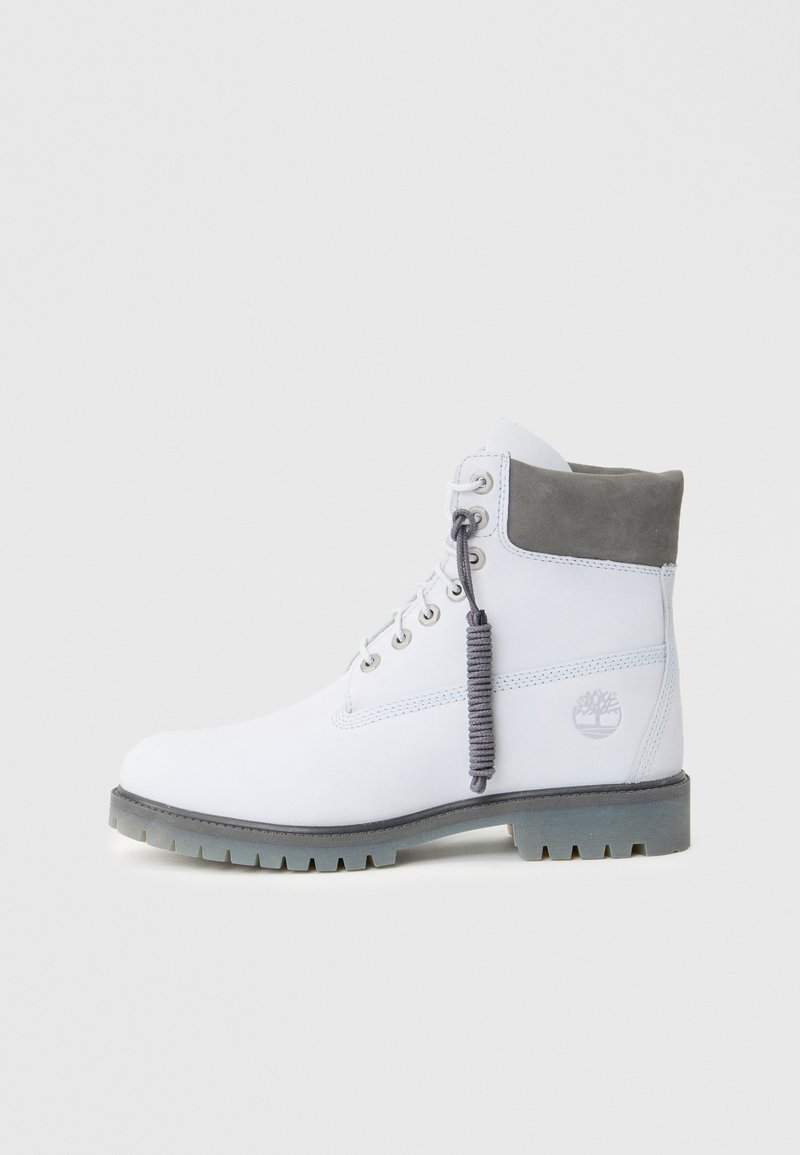Botines con cordones