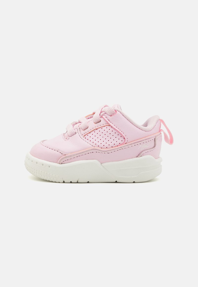 Jordan JORDAN FLIGHT COURT UNISEX - Sportcipő - pink foam/sail/muslin