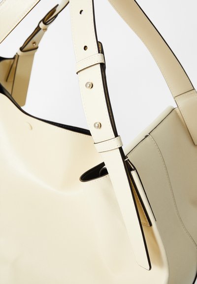 Victoria Beckham JUMBO TOTE - Τσάντα Tote - ivory