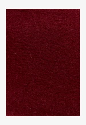 Tessuto in feltro di colore rosso profondo con una superficie morbida e strutturata caratterizzata da fibre sottili. Aspetto uniforme e denso con una leggera variazione di tonalità.