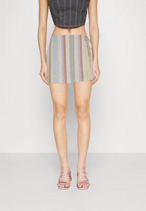 Shorts - off-white