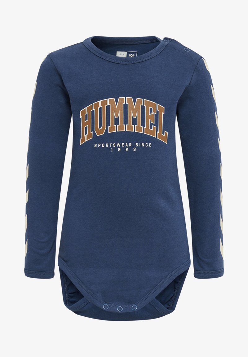 Marineblaues Langarm-Bodysuit mit "HUMMEL"-Grafik in Beige, ausgestattet mit zwei Druckknöpfen an den Schultern und cremefarbenen diagonalen Streifen entlang der Ärmel.