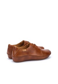 Pikolinos P. VALLARTA - Zapatos con cordones - BRANDY