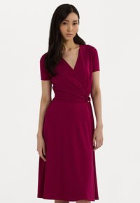 Lauren Ralph Lauren KARLEE SURPLICE JERSEY DRESS - Laisvo kirpimo suknelė - fuchsia berry