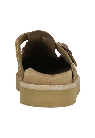 Scarpa casual uomo CLARKS 26179708 in pelle camoscio Scarpa casual uomo CLARKS 26179708 in pelle camoscio