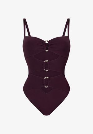 Donkerpaarse badpak met dunne bandjes en drie decoratieve zilveren ringen die uitgesneden secties aan de voorkant vormen.