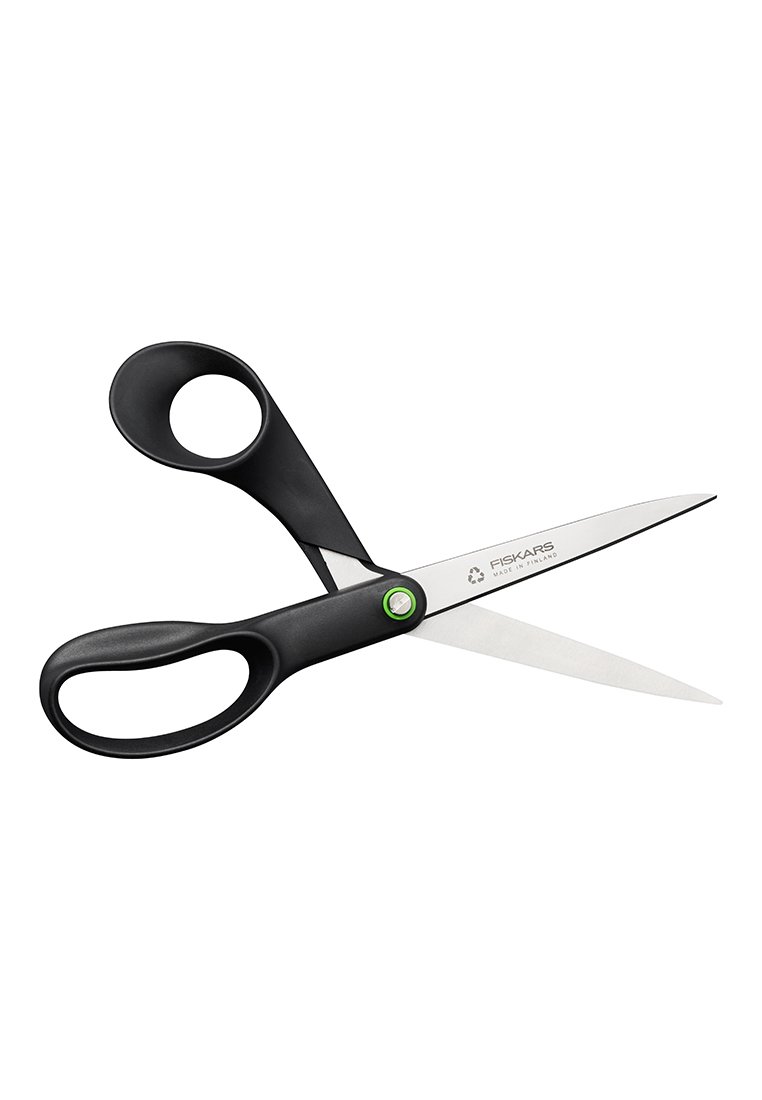 Schwarze Scheren mit Klingen aus rostfreiem Stahl und ergonomischen Griffen. Mit einem grünen Akzent in der Nähe des Gelenks. Entwickelt für präzises Schneiden.