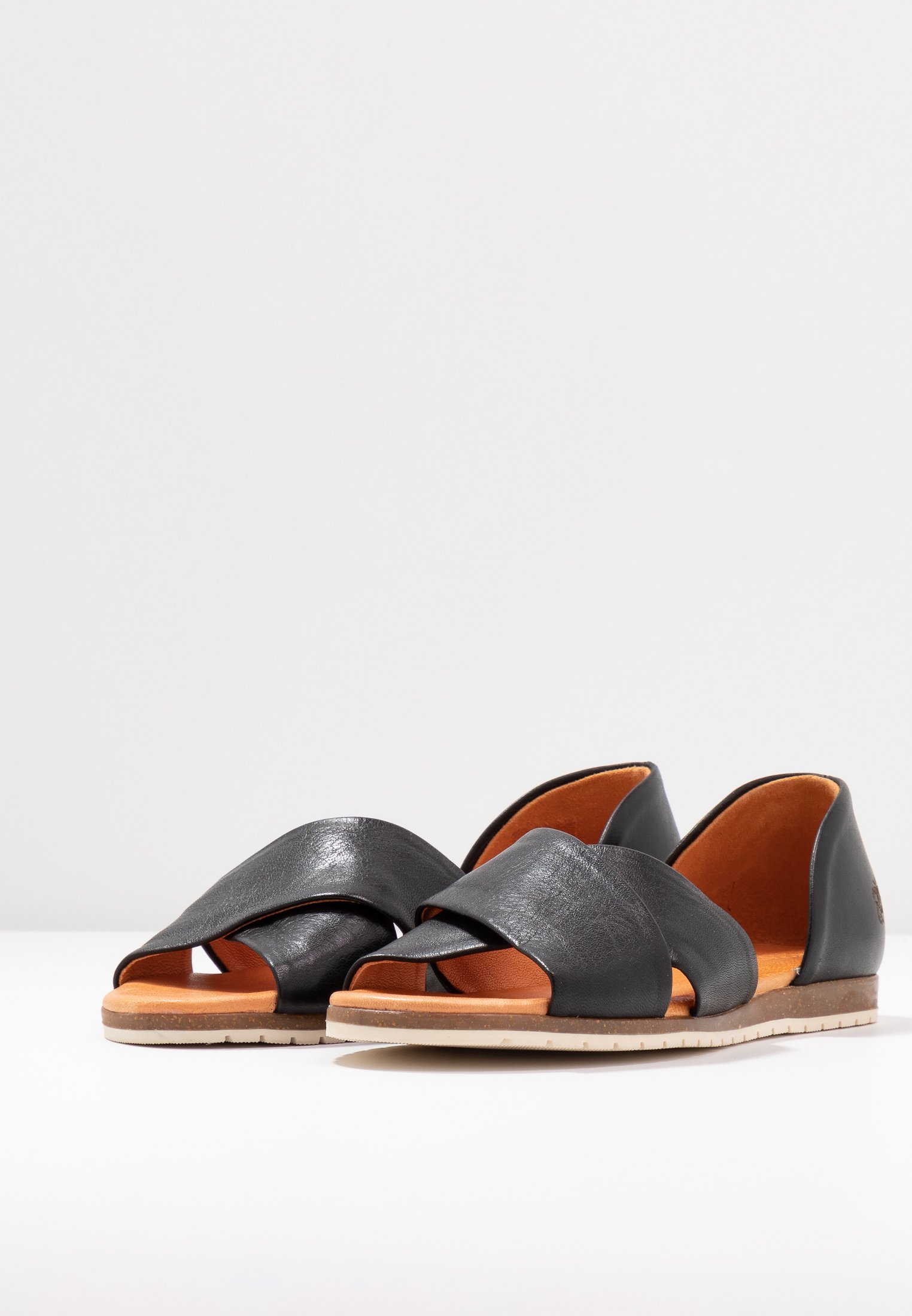 Apple of Eden CHIUSI - Ballerina med åpen front - black Apple of Eden CHIUSI - Ballerina med åpen front - black