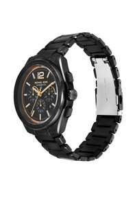 Montre analogique noire avec un boîtier rond, un bracelet en céramique noire texturée et des accents dorés. Présente un cadran noir avec des index horaires contrastants.