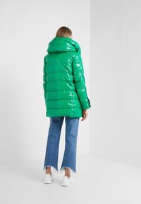 Marc Cain Donsjas - neon green