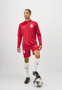Puma GALATASARAY ISTANBUL TRAINING 1/4 ZIP  - Vereinsmannschaften - red rhythm/intense orange